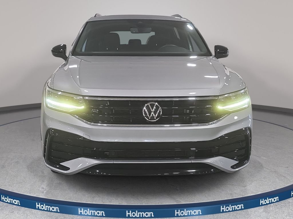 Used 2022 Silver Metallic Volkswagen 2.0T SE R-Line Black image 3