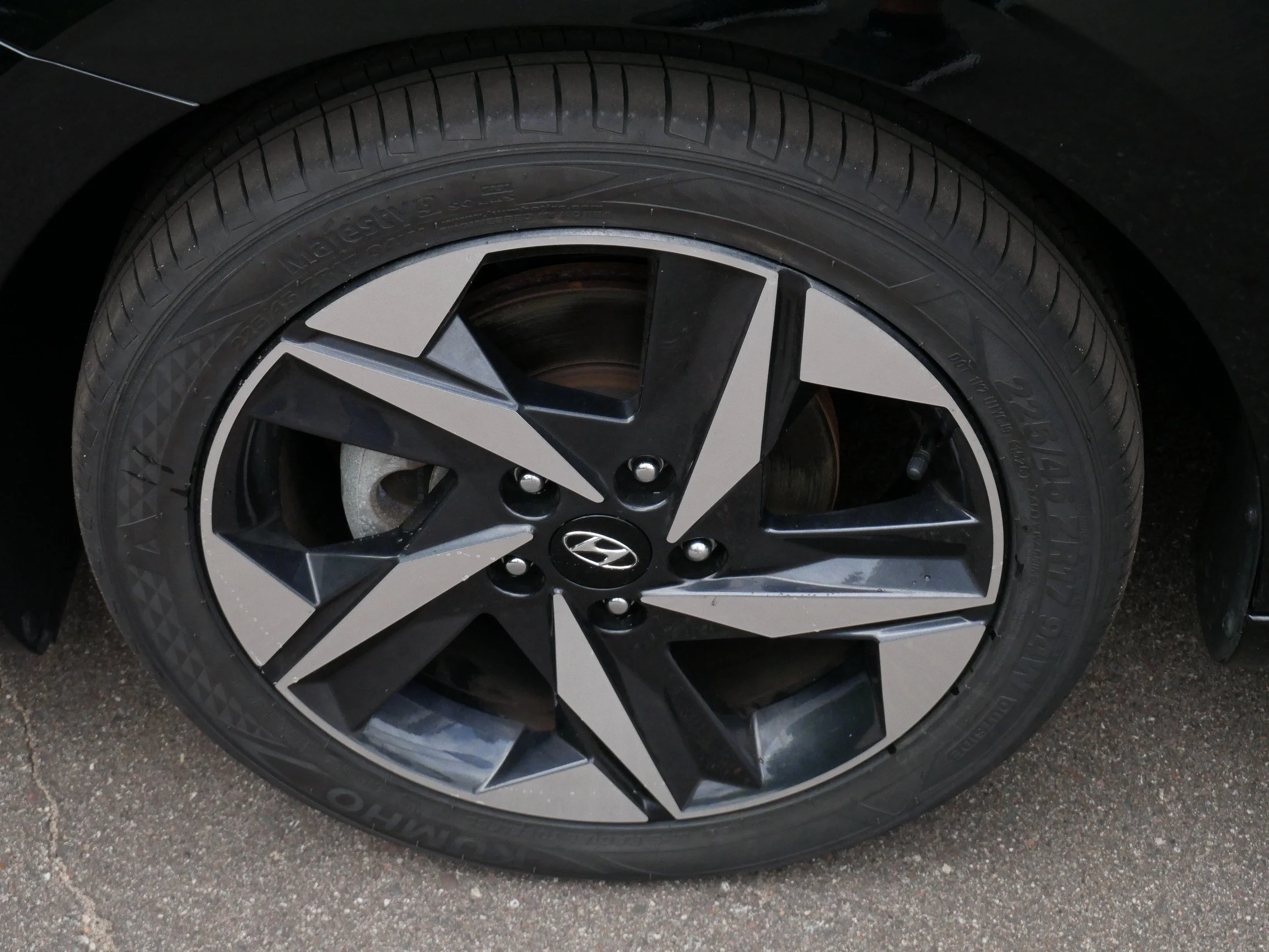 Used 2023 Onyx Black Hyundai SEL image 15