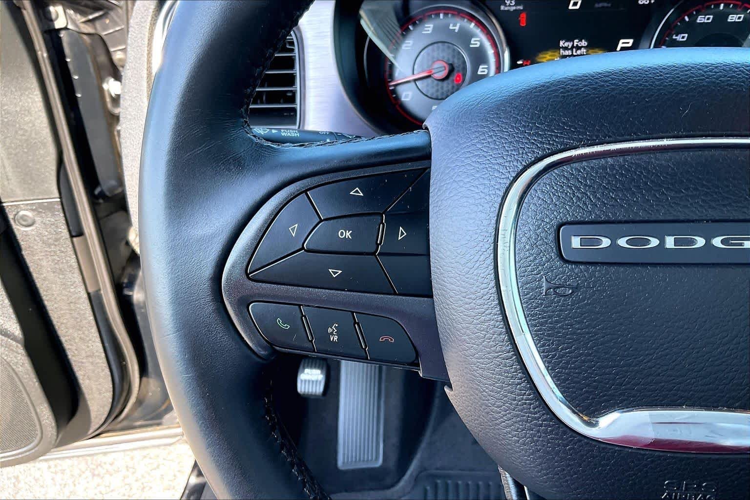 Used 2018 Pitch Black Clearcoat Dodge SXT image 20