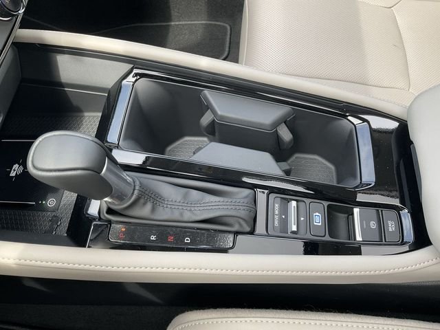 New 2026 Meteorite Gray Metallic Honda Touring image 28