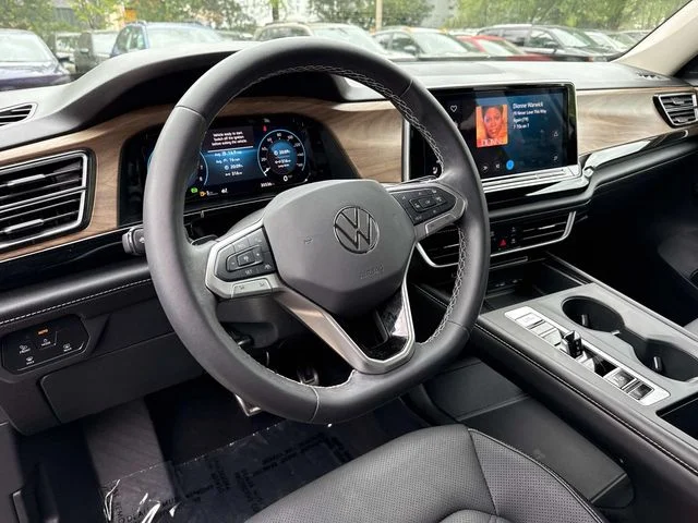 2024 Volkswagen Atlas SE