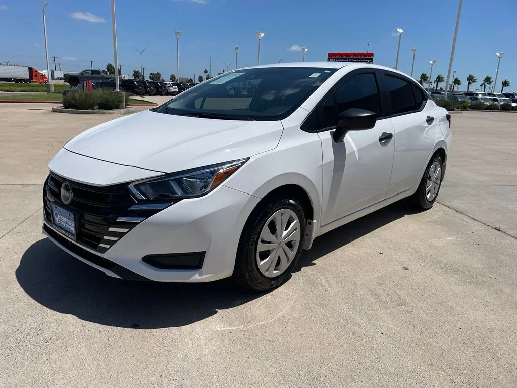 Certified Used 2024 White Nissan 1.6 S image 3