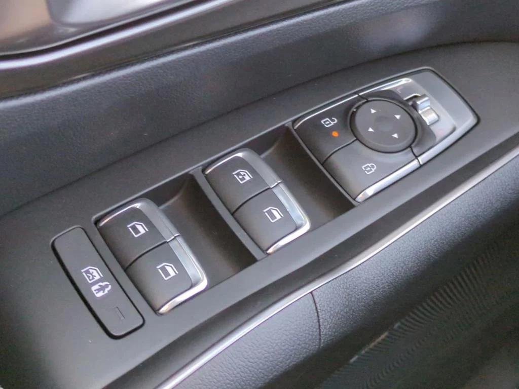 New 2026 Steel Gray Kia EX image 30