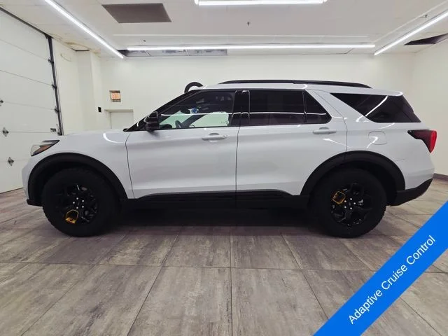 New 2026 Space White Metallic Ford Tremor® image 2