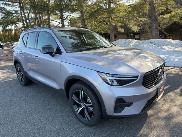 2026 Volvo XC40