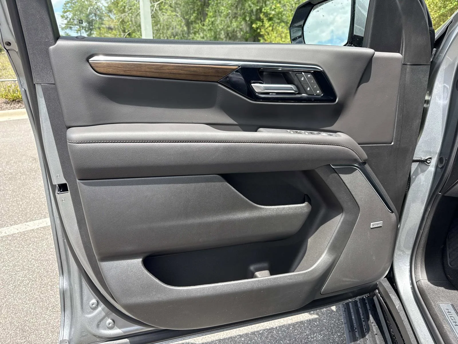 New 2026 Sterling Gray Metallic Chevrolet High Country image 18