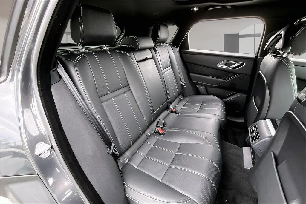 Used 2022 Gray Land Rover P250 R-Dynamic S image 23