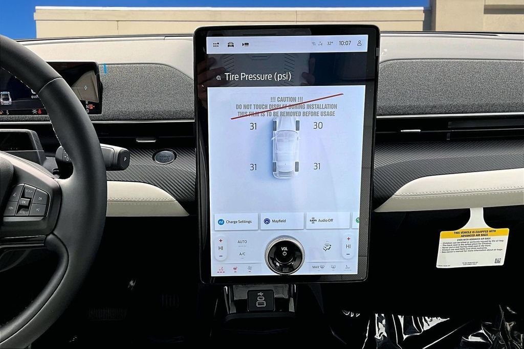 2025 Ford Mustang Mach-E Premium - Photo 6