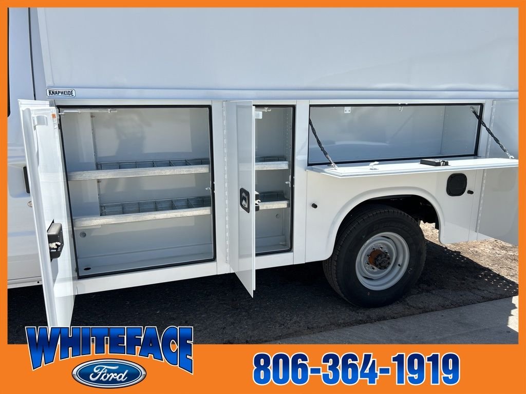 2025 Ford E-Series Cutaway Base - Photo 35