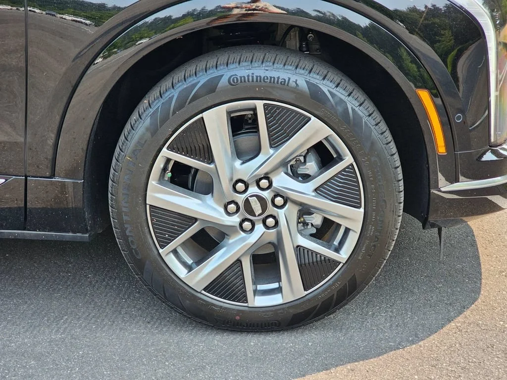 New 2026 Black Raven Cadillac Premium Luxury image 9