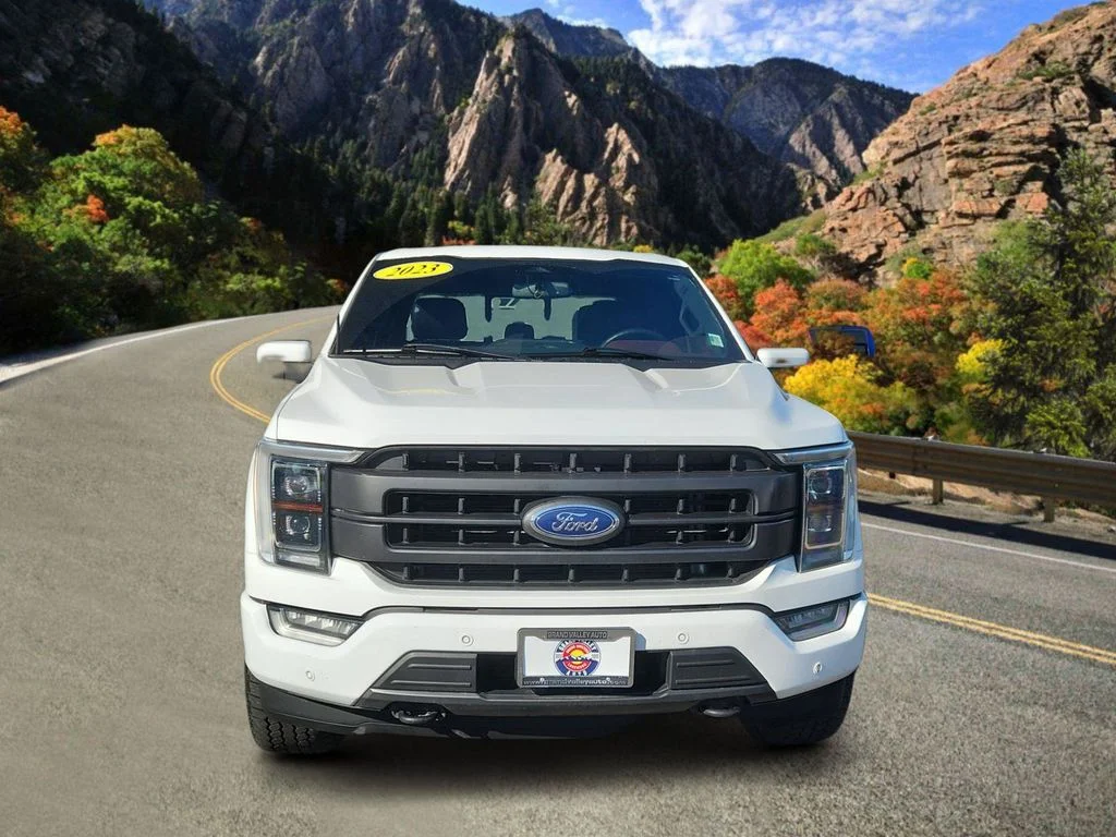 Used 2023 White Ford Lariat image 6