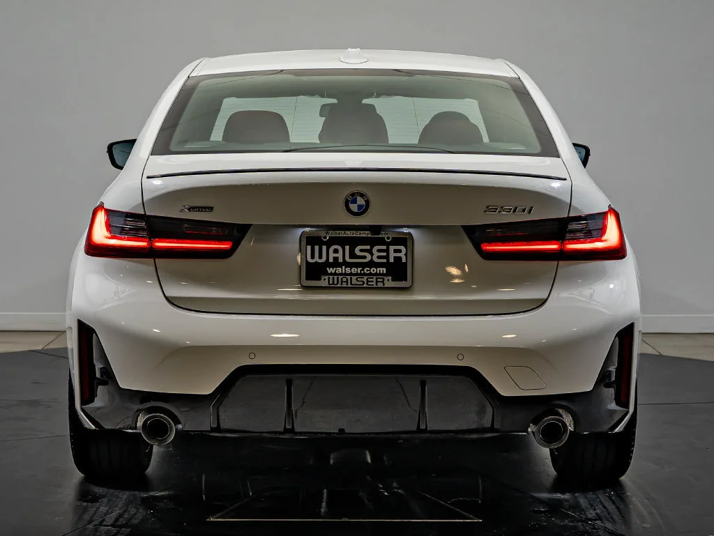 New 2026 Alpine White BMW 330i xDrive image 6