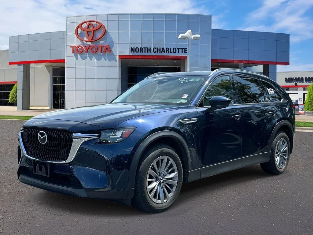 Used 2024 Blue Mazda Preferred image 5