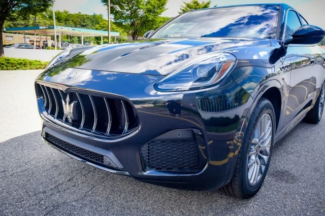 New 2024 Nero Tempesta Metallic Maserati GT image 9