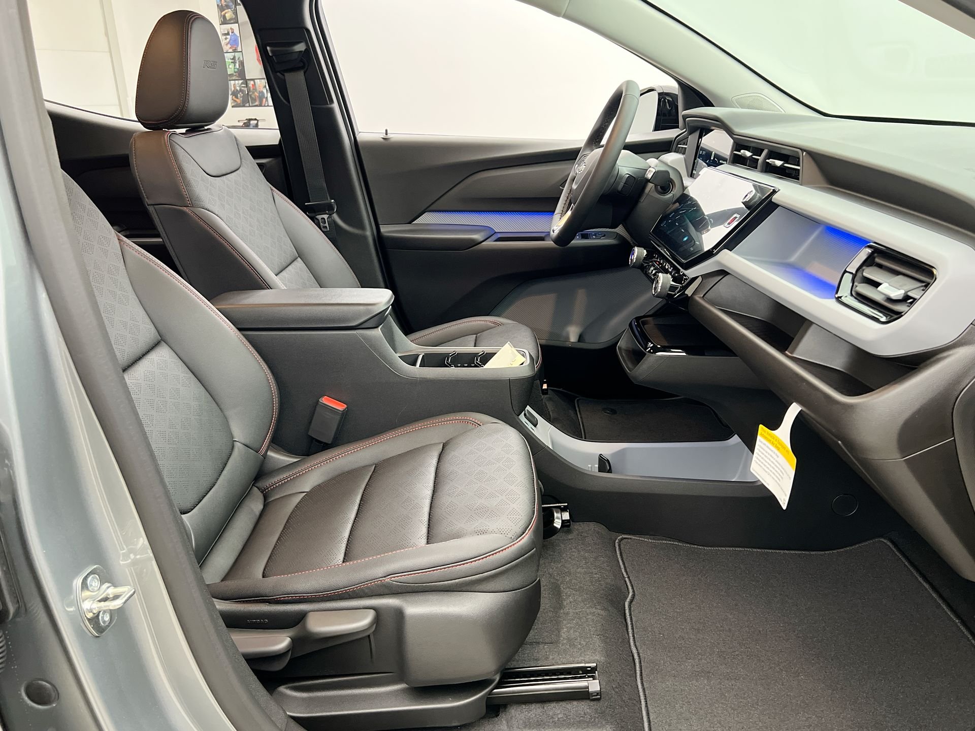 2027 Chevrolet Bolt RS - Photo 82