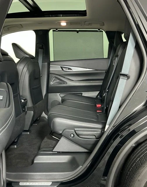 Certified Used 2025 Mineral INFINITI LUXE image 18
