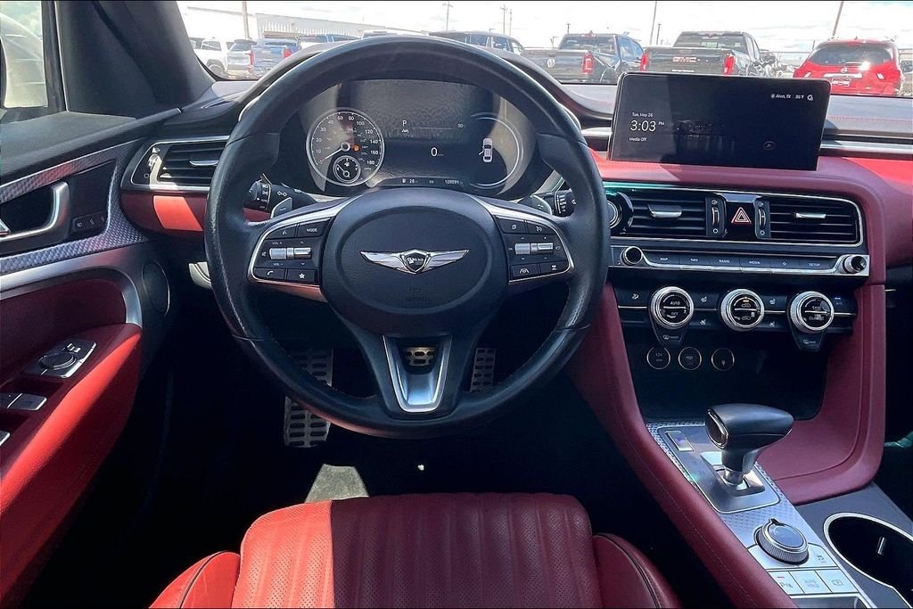 Used 2023 White Genesis 3.3T image 8