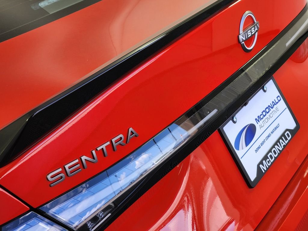 New 2026 Energetic Ember / Super Black Two-tone Nissan SR image 8