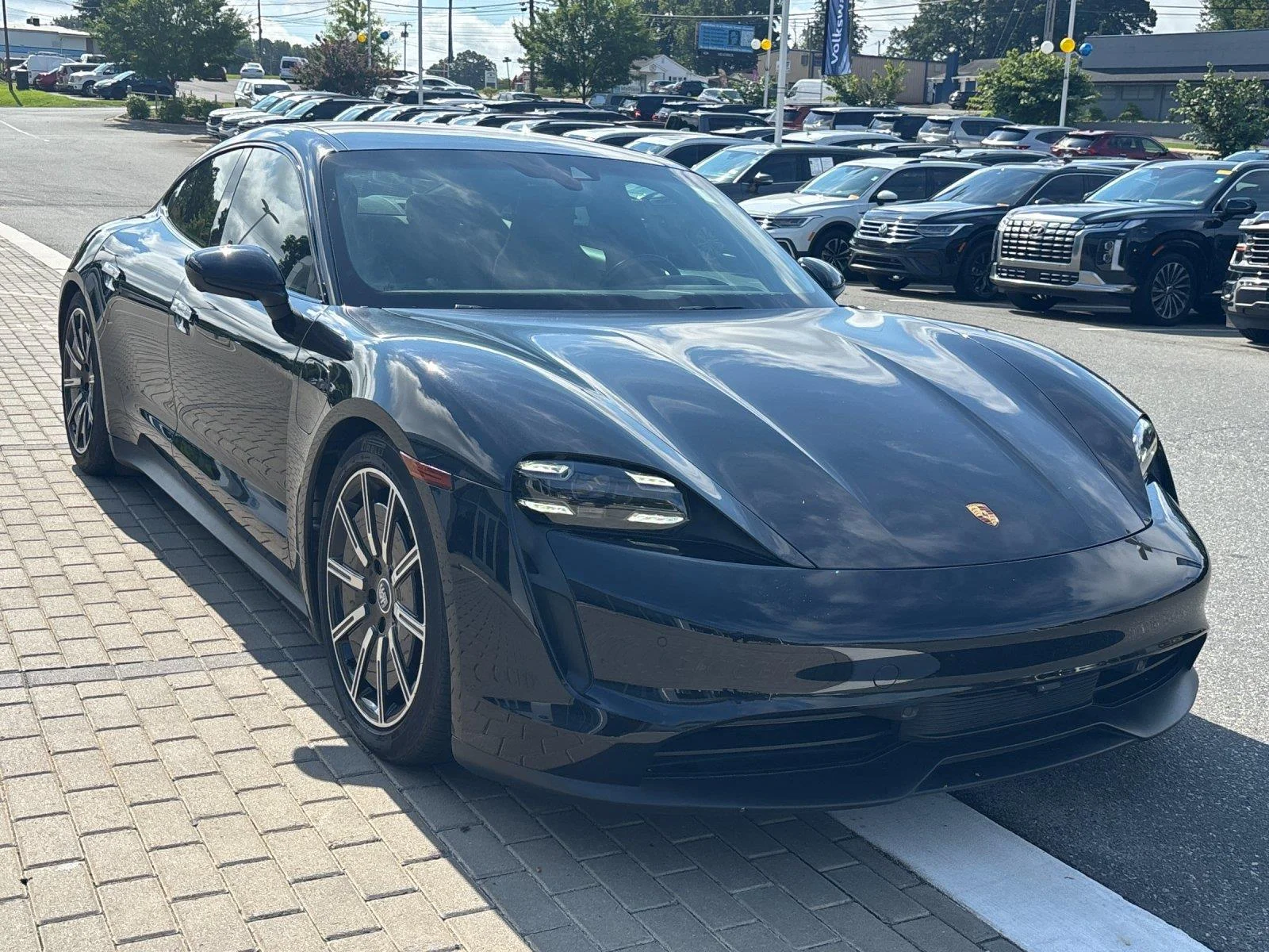 Used 2020 Jet Black Metallic Porsche 4S image 7