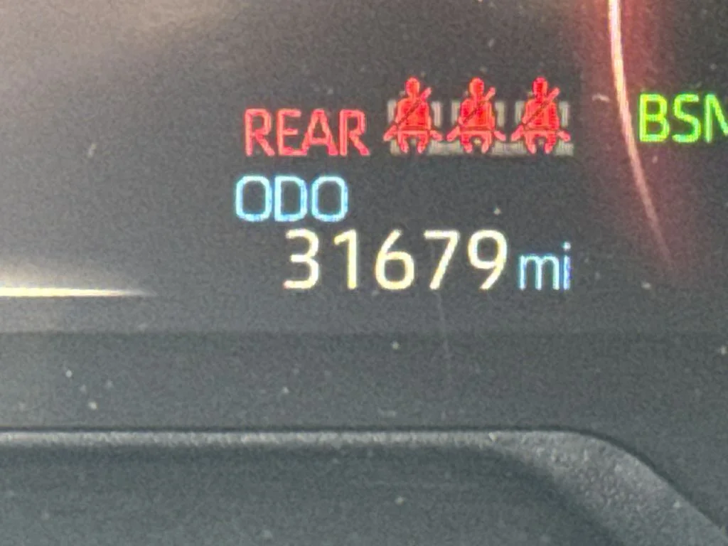 Used 2025 Silver Toyota XLE image 27