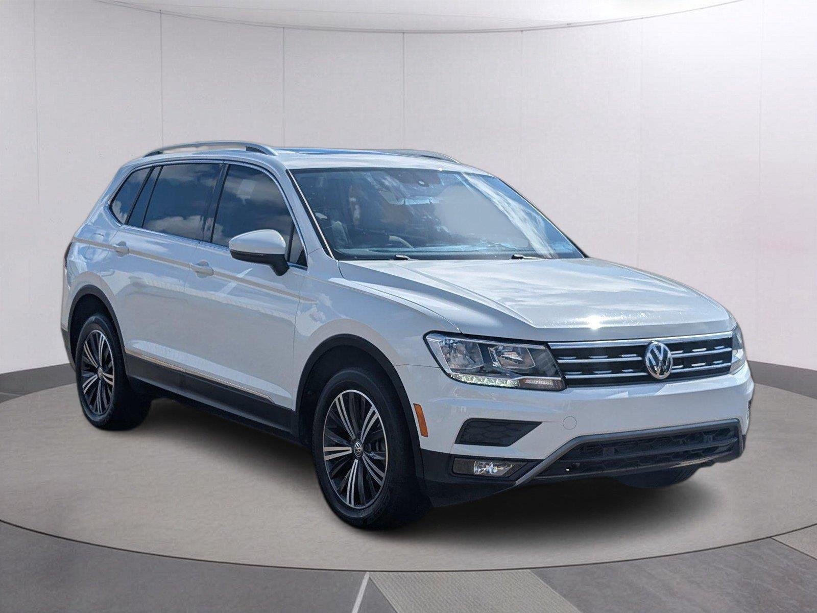 Used 2019 Pure White Volkswagen SEL image 7
