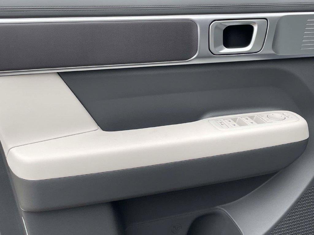 New 2027 Gray Hyundai SE FWD image 14