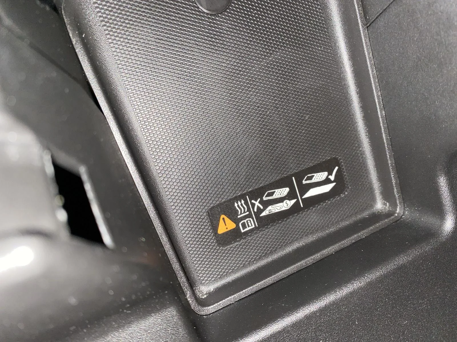 Used 2024 Summit White Chevrolet RST image 21