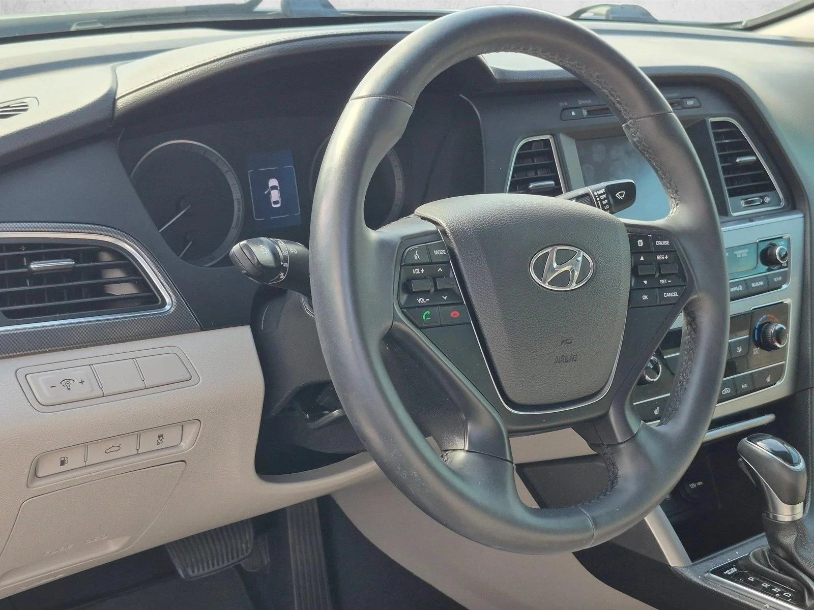 Used 2017 Shale Gray Metallic Hyundai Sport image 3