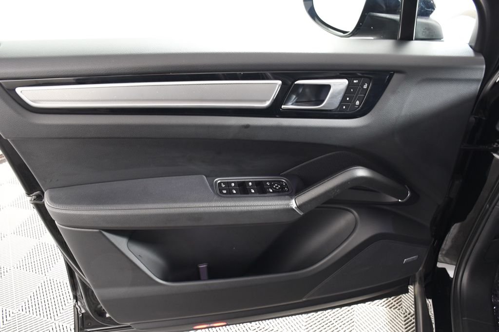 Used 2022 Black Porsche Platinum Edition image 14