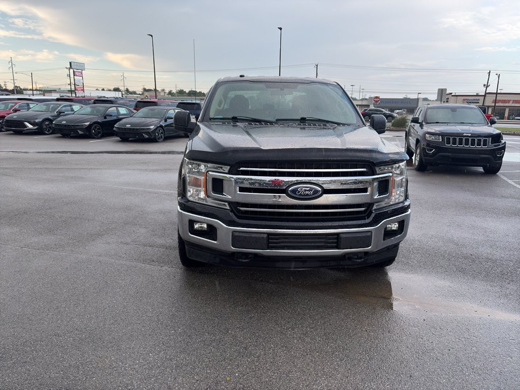 Used 2018 Shadow Black Ford XLT image 2