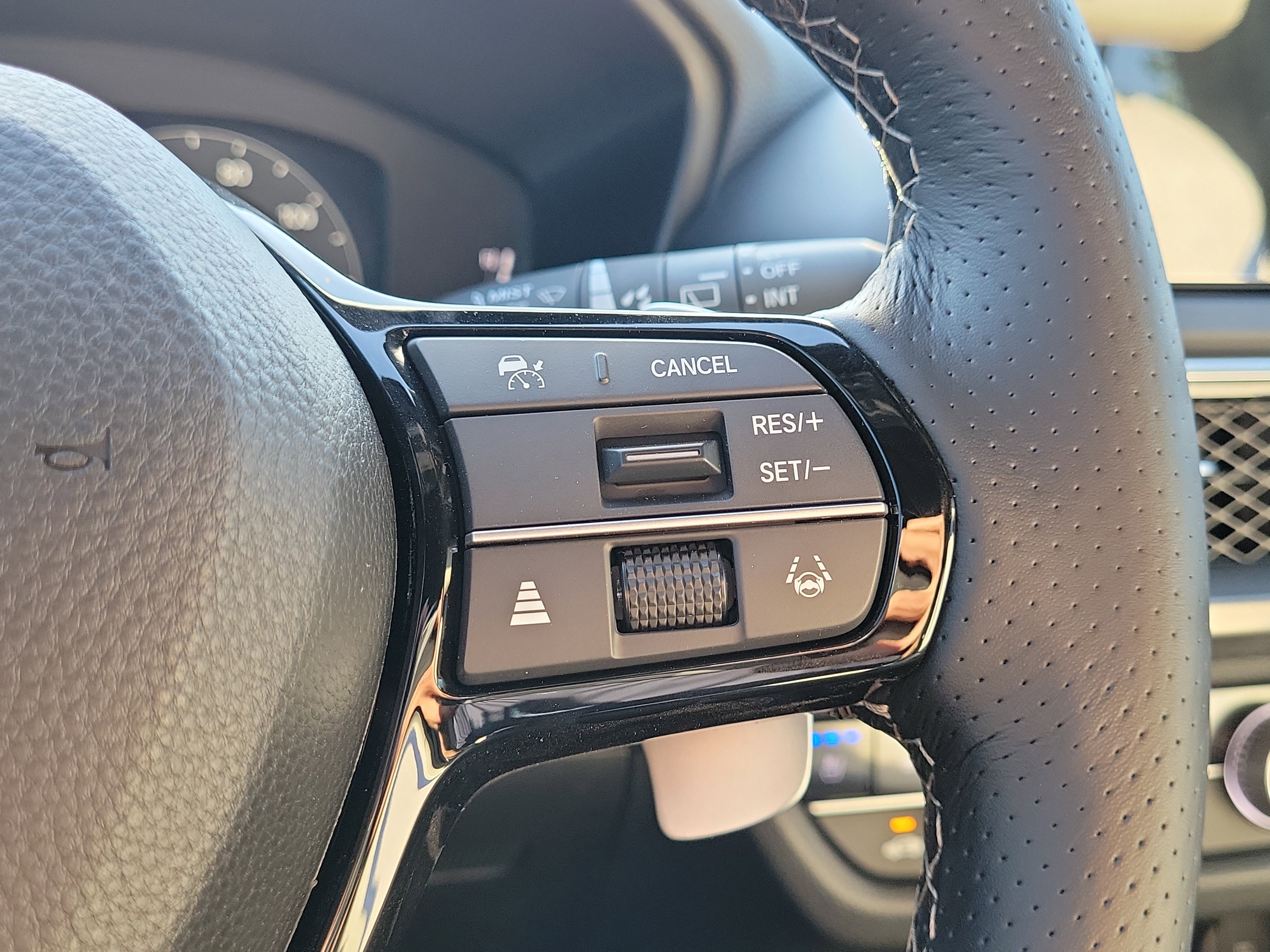 New 2026 Platinum White Pearl Acura w/A-Spec Package image 15