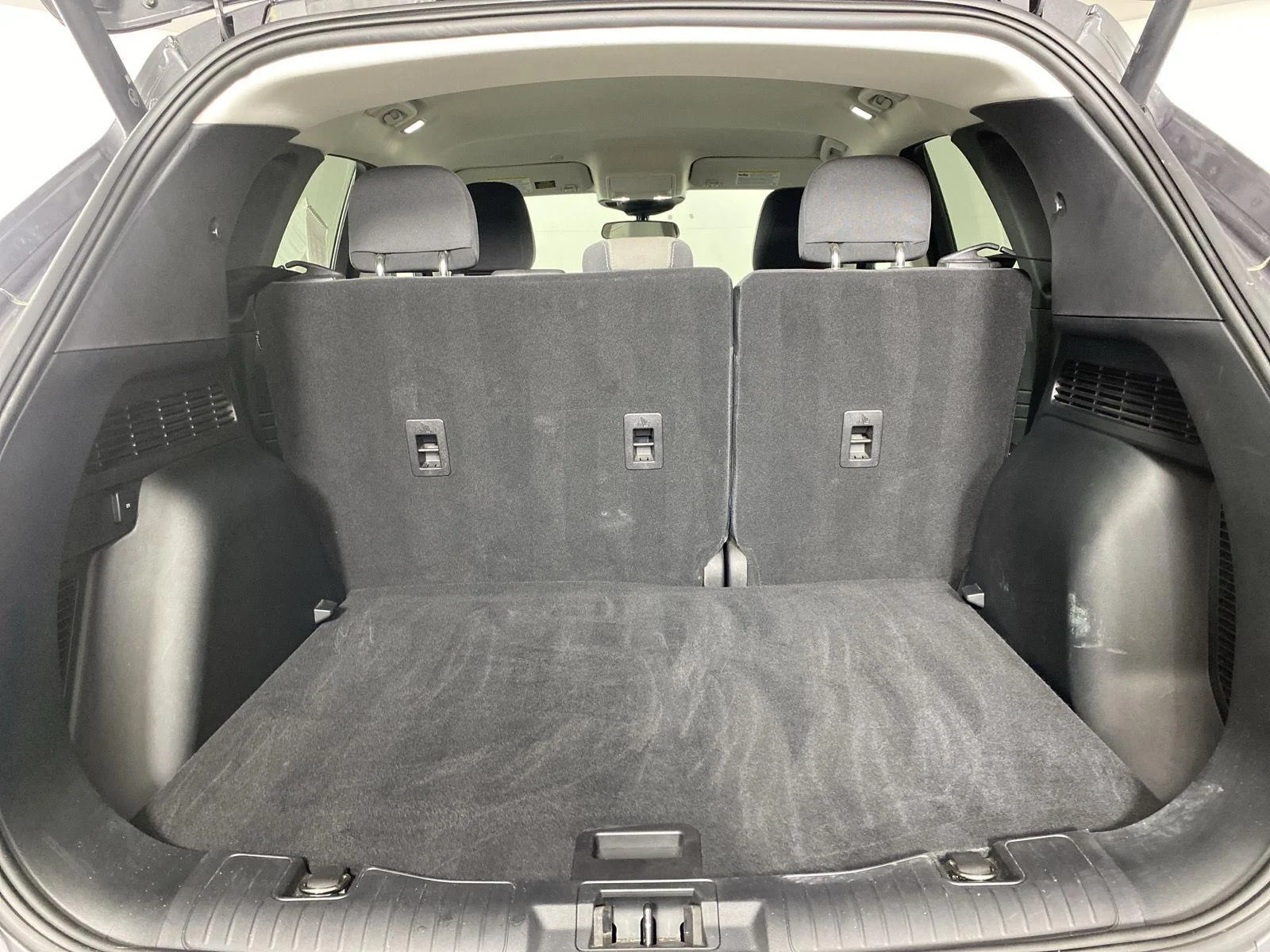 Used 2022 Carbonized Gray Ford SE image 27