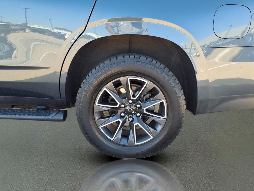 Used 2021 Shadow Gray Metallic Chevrolet Z71 image 30