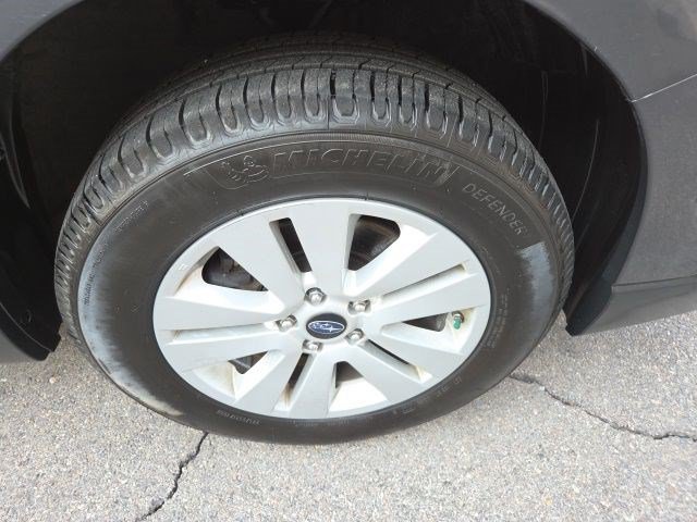 Used 2018 Magnetite Gray Metallic Subaru Premium image 22