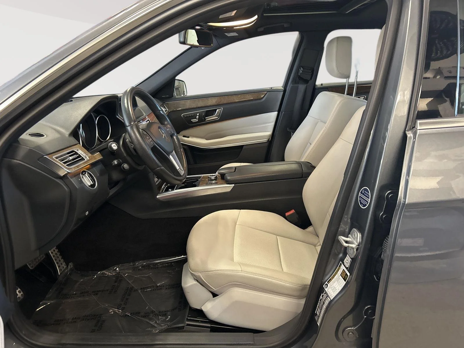 Used 2016 Selenite Grey Metallic Mercedes-Benz E 350 Sport image 12