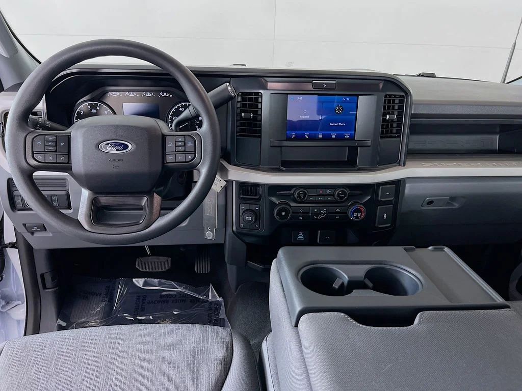 New 2026 Oxford White Ford XL image 23