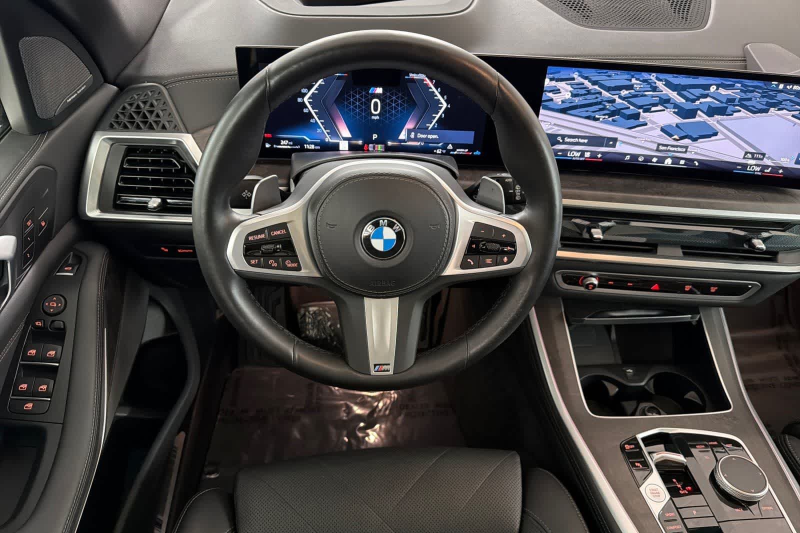 Used 2025 Gray BMW xDrive40i image 14
