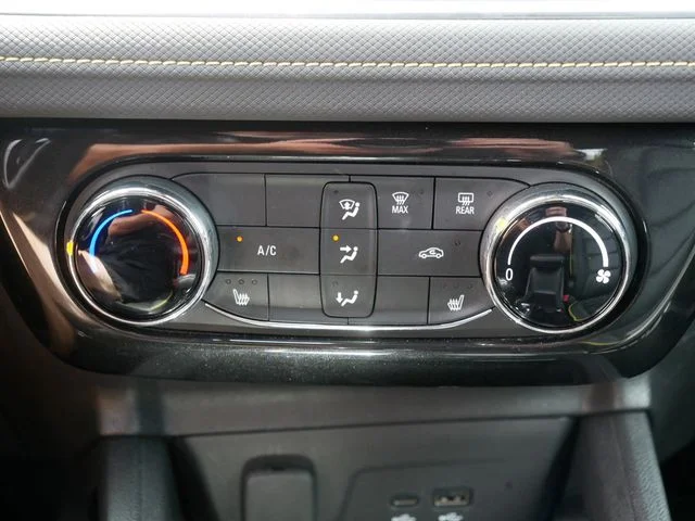 Used 2024 Sterling Gray Metallic Chevrolet ACTIV image 30