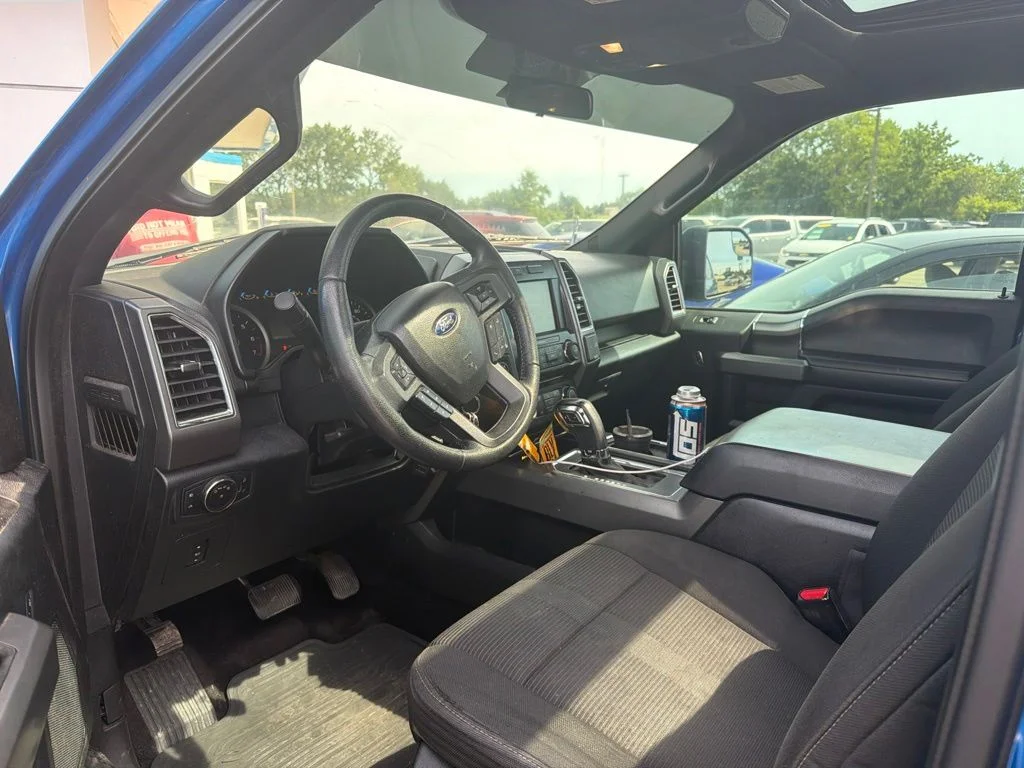 Used 2015 Blue Ford XLT image 7