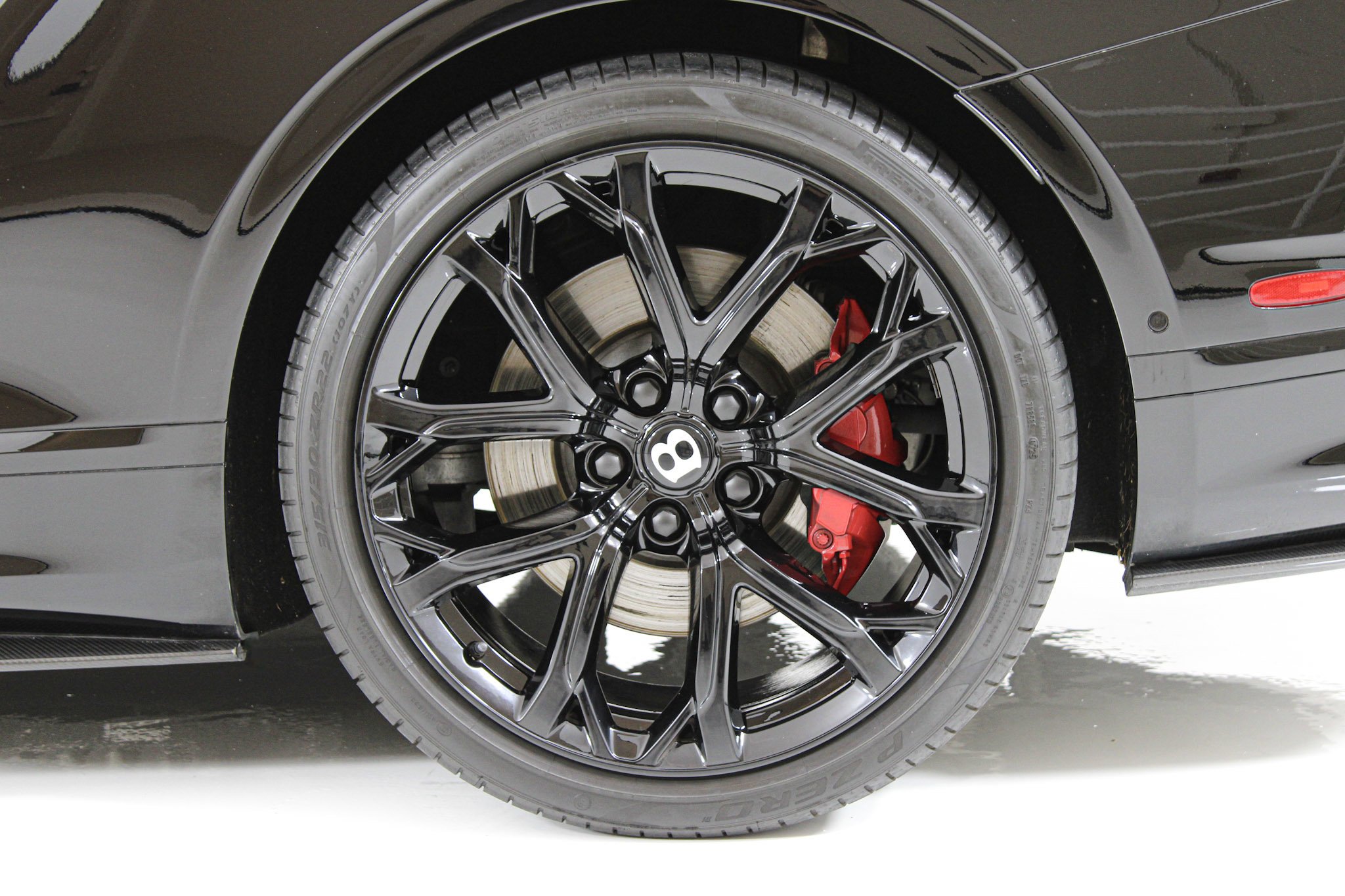 Used 2024 Black Bentley  image 18