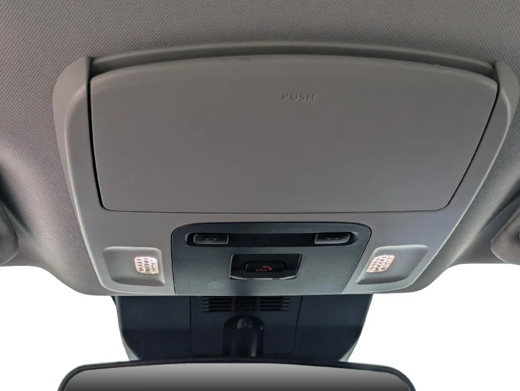 Used 2025 White Toyota LE image 17