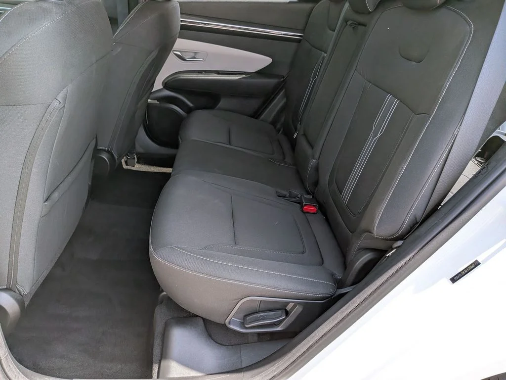 Used 2024 White Hyundai SEL image 25