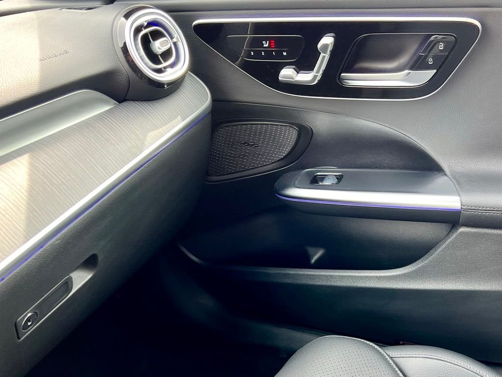 Certified Used 2023  Mercedes-Benz C 300 image 19