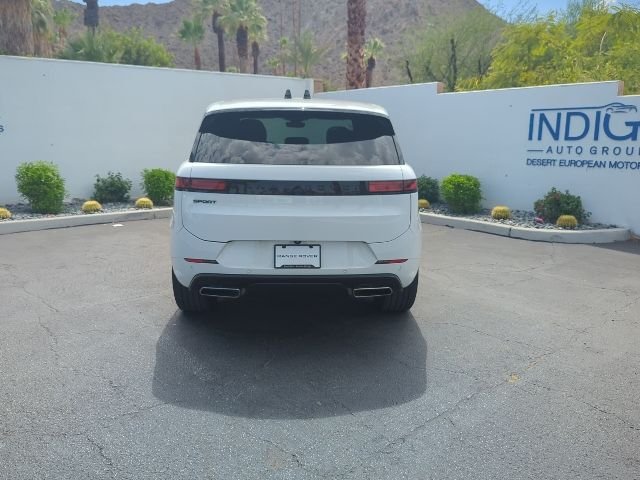 Used 2024 Fuji White Land Rover Dynamic SE image 6