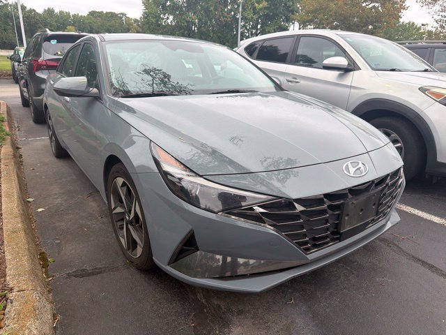 Used 2023 Electric Hyundai Limited image 1