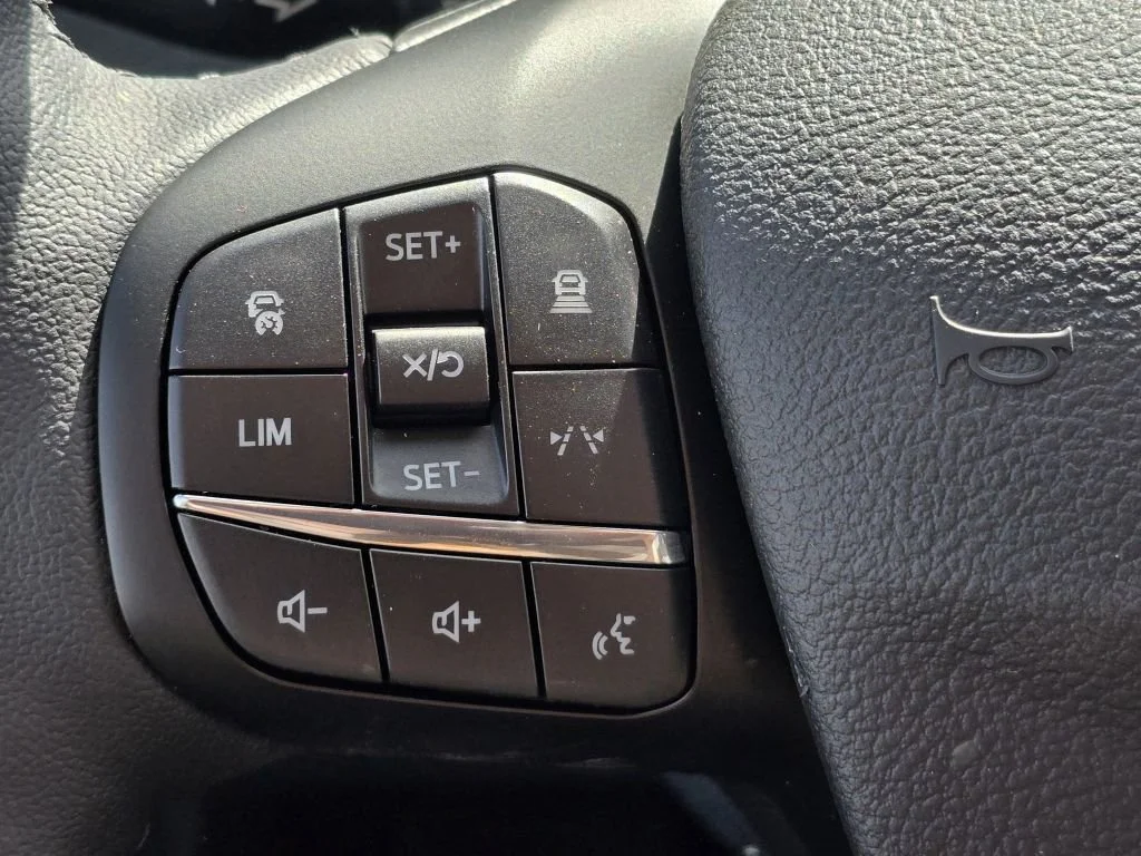 New 2026 Oxford White Ford XLT image 14