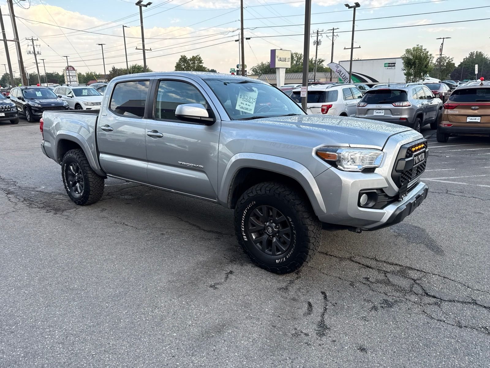 Used 2022 Silver Toyota SR5 image 2