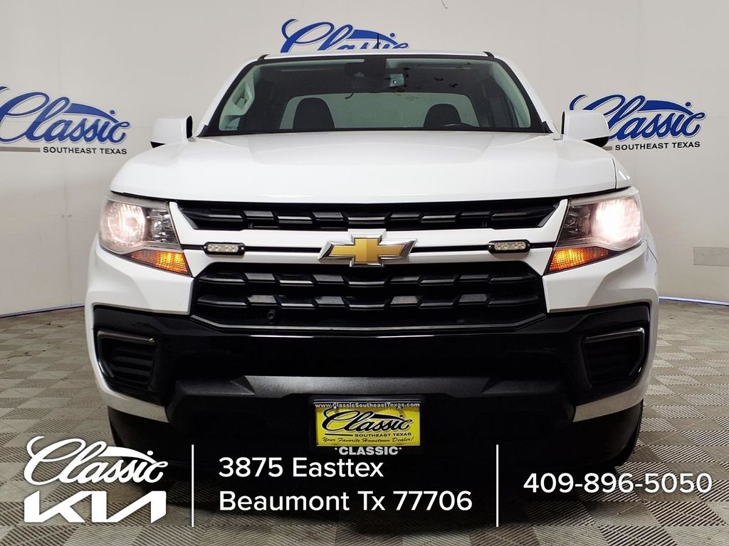 Used 2021 White Chevrolet LT image 3