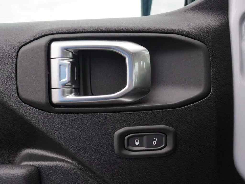 2026 Jeep Wrangler 2-Door Sport - Photo 11