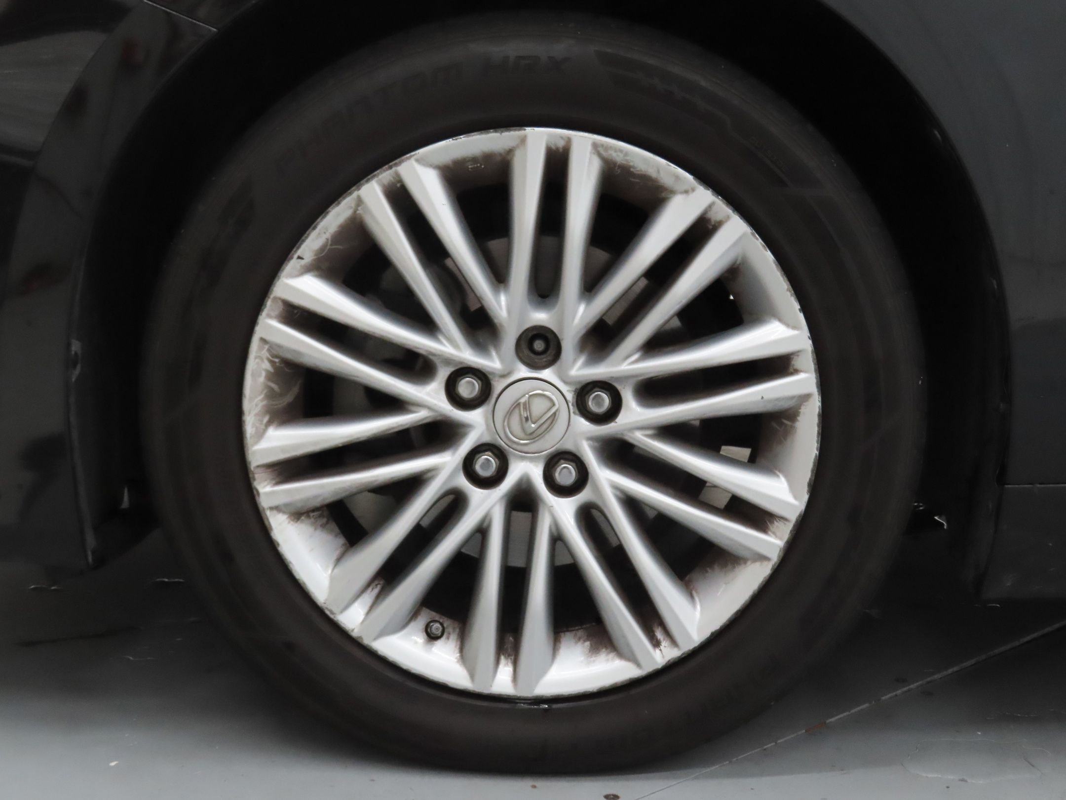 Used 2016  Lexus 350 image 27